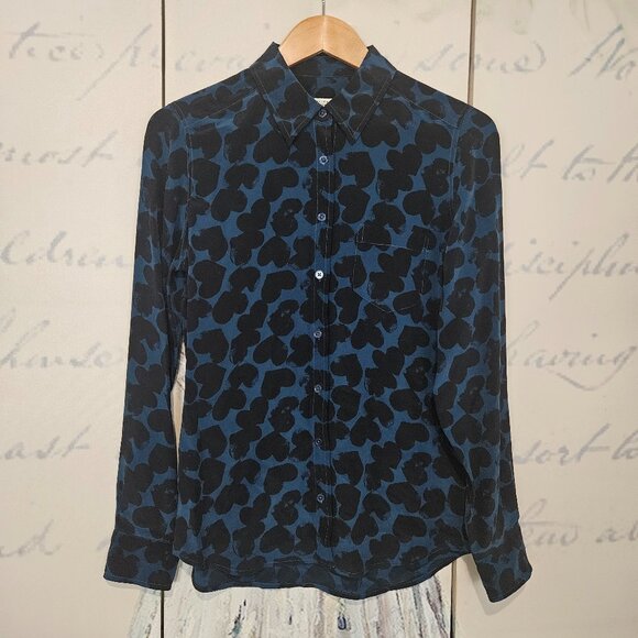 NWT Equipment Femme Brett Shirt Blouse Size Small 100% Silk Heart Print $248 - Picture 1 of 8